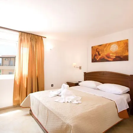Aparthotel Mythos