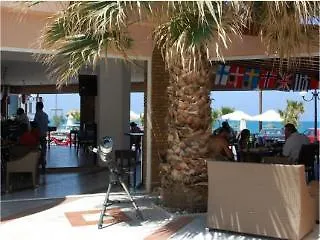Mythos Aparthotel 2*